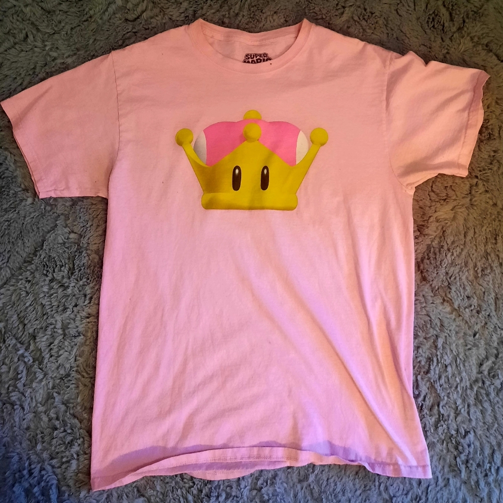 medium pink super Mario t-shirt